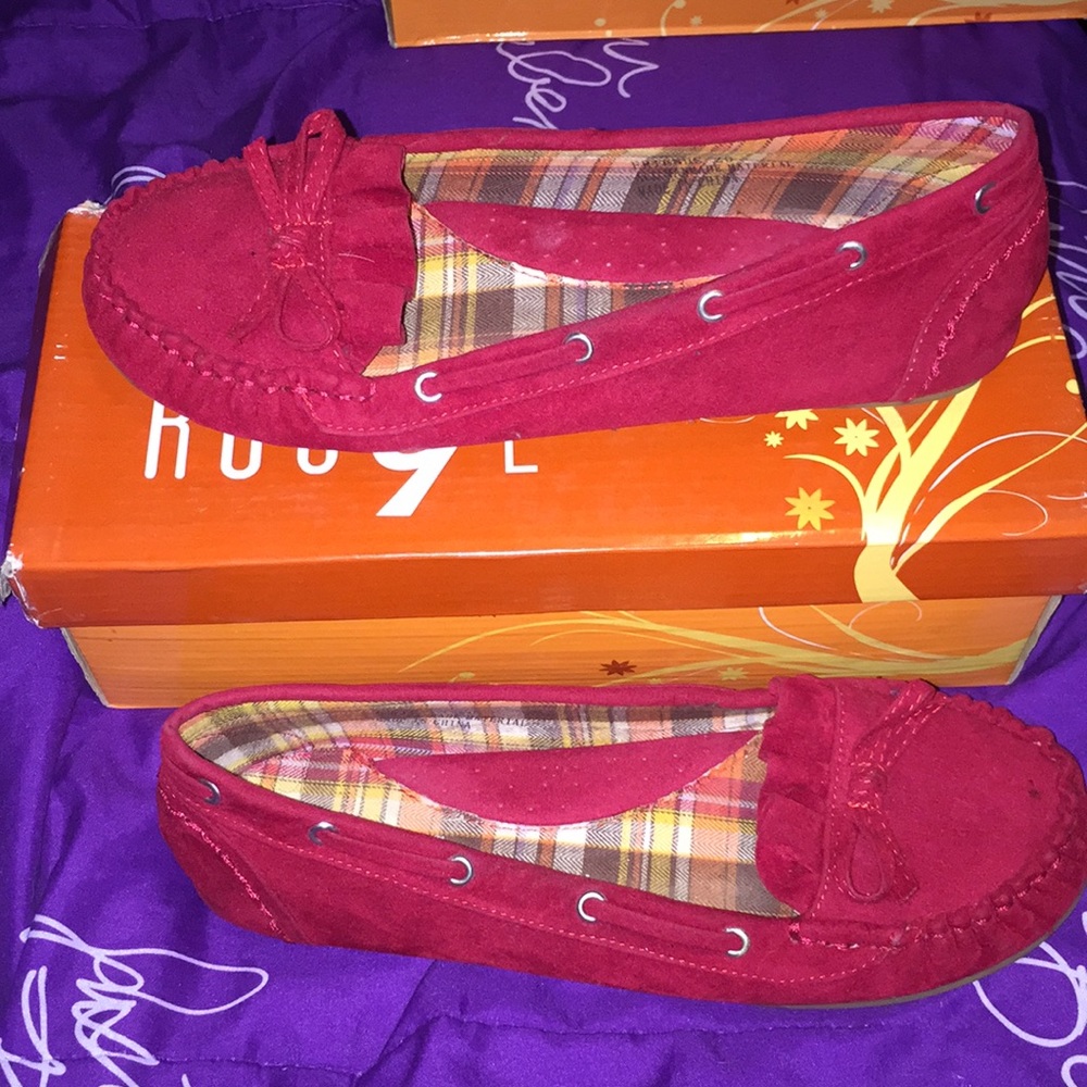 Rouge Loafers